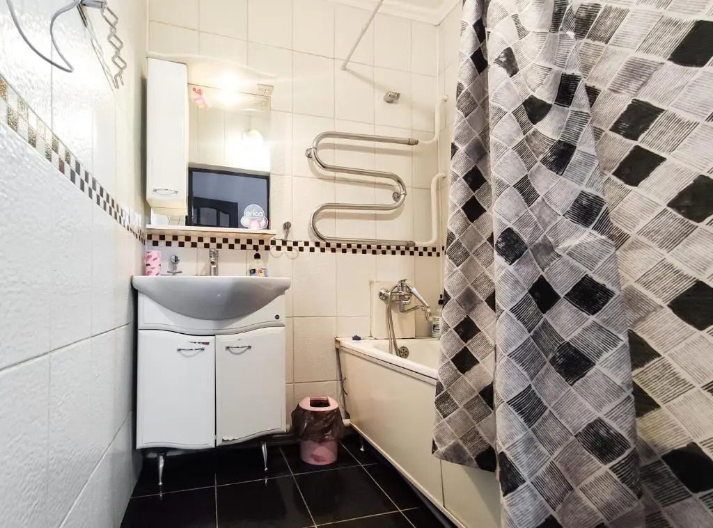 1 room apartment at Abylay Khan Ave. 121