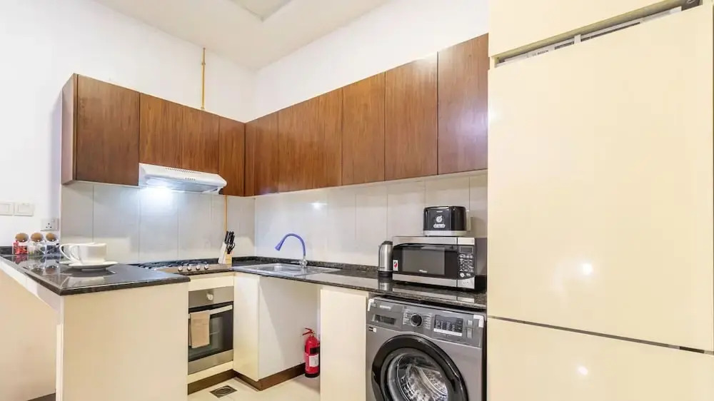 Studio in JVC w Premium Amenities Near Circle Mall