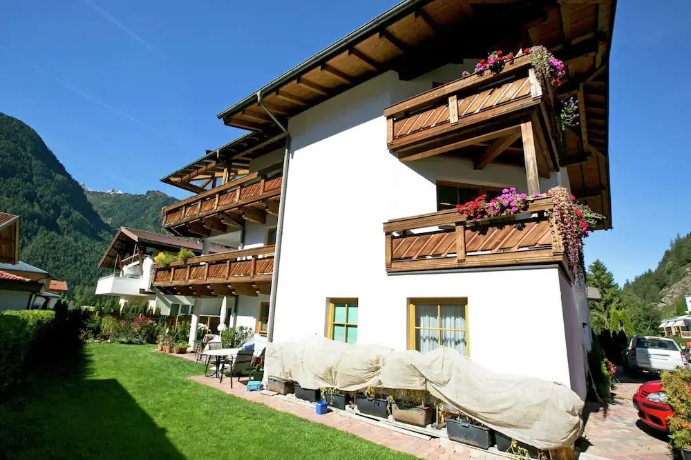 Apartment in Längenfeld near Ski Slopes