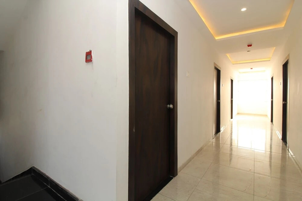 Oyo 35362 My Place S R Nagar