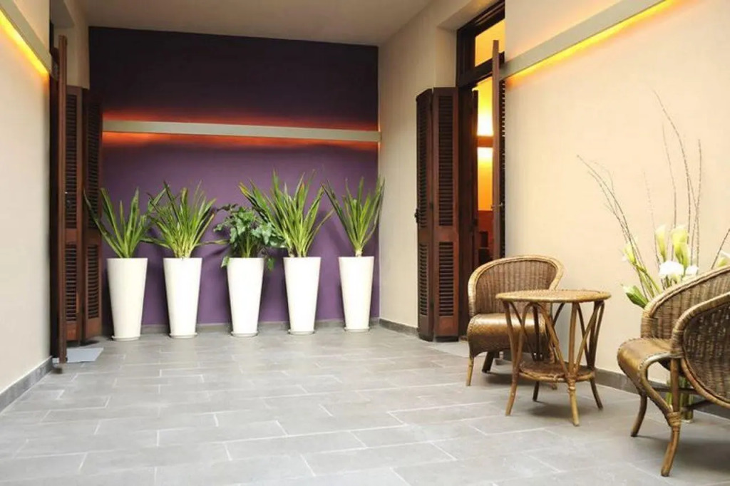 Hotel Babel
