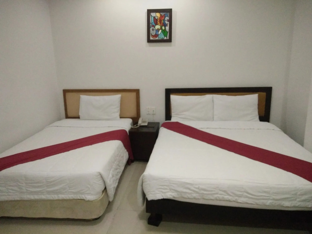 Modern SaiGon Hotel 2