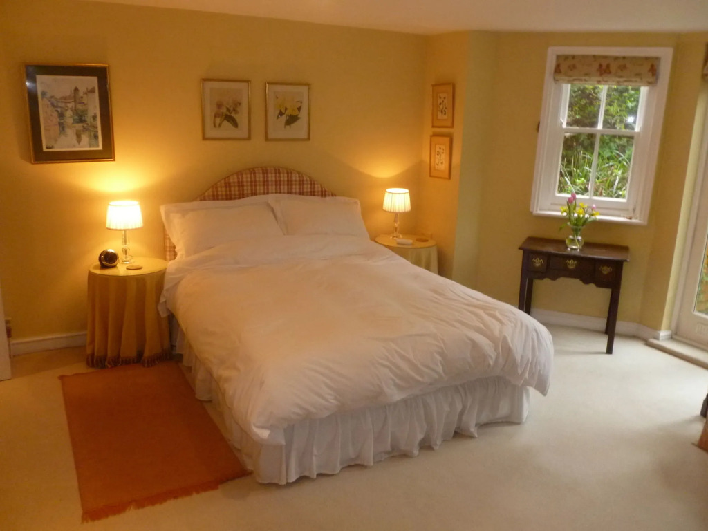 Laurel House
