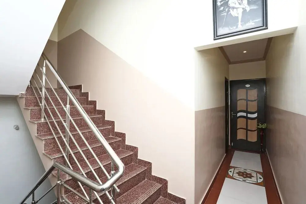 FabHotel Paradise Inn by OYO Rooms