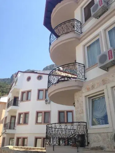 Cinar Boutique Homes