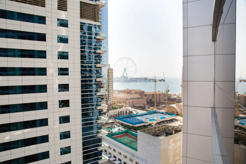 Apartment With Stunning Views In Dubai Marina
