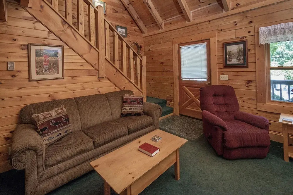 Gerralds Chalet by Heritage Cabin Rentals