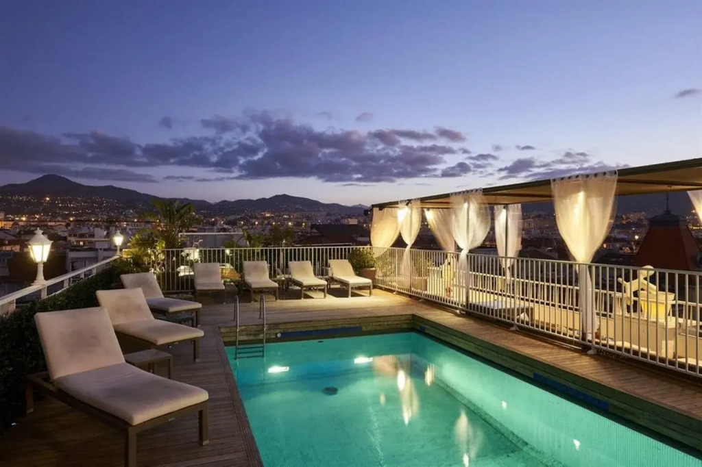 Hotel Gounod Fully Renovated