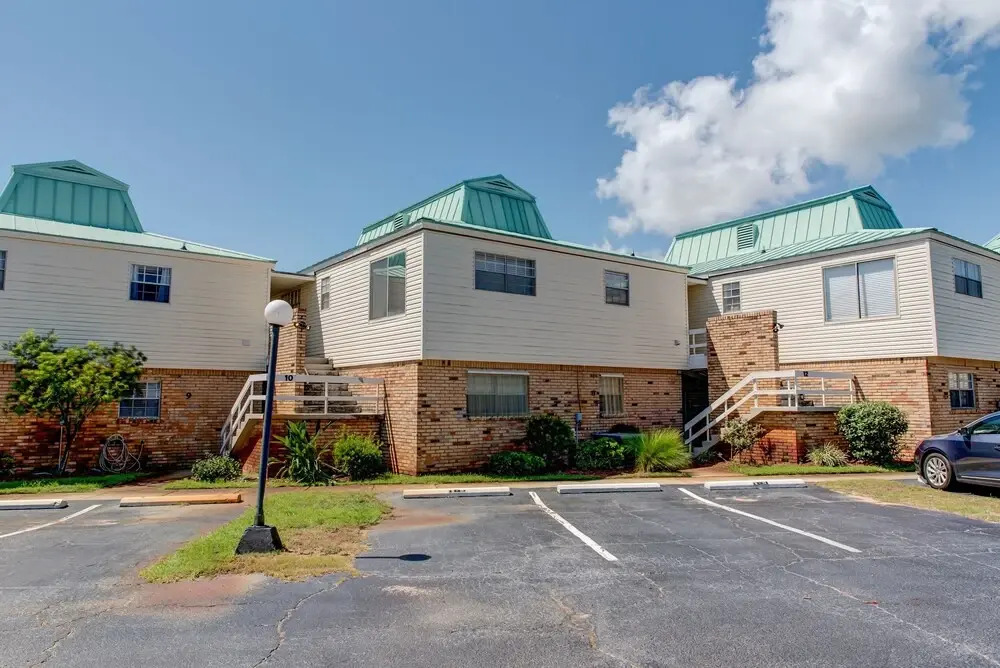 Bikinis & Martinis - Great East End Location - Swimming Pool And Boardwalk Access 3 Bedroom Condo by Redawning