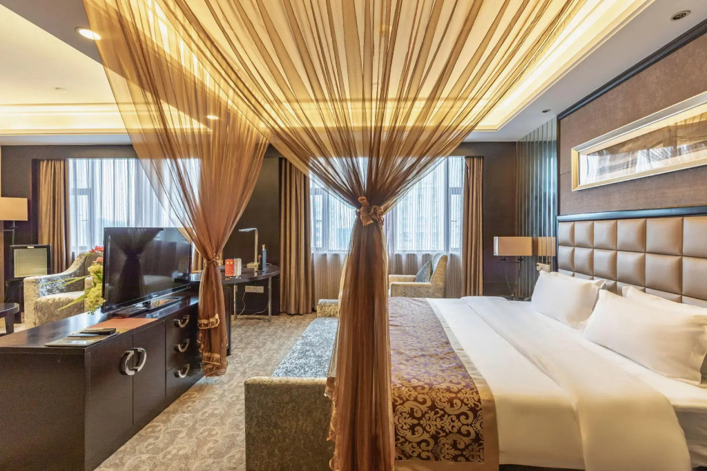 Guomao Hotel