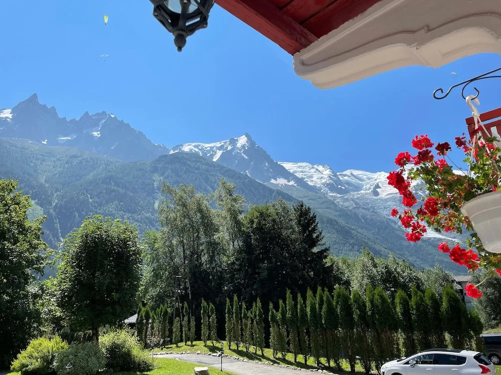 Chalet Hôtel La Sapinière