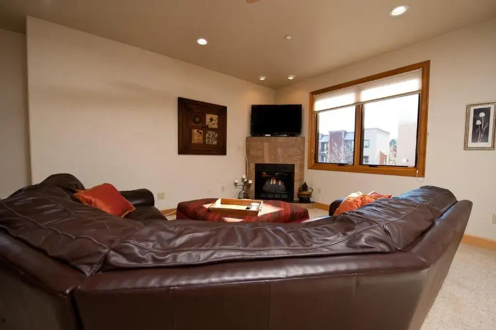 Crimson Cliffs Unit 55