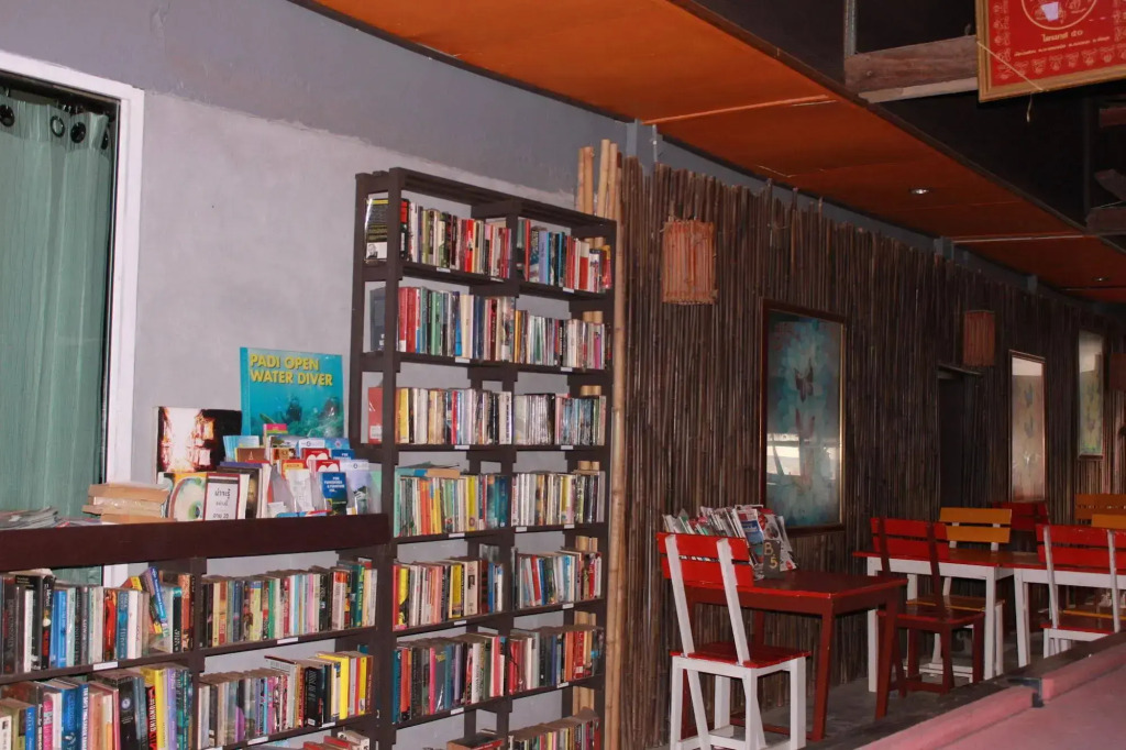 Horizon Bungalow Restaurant and Bar