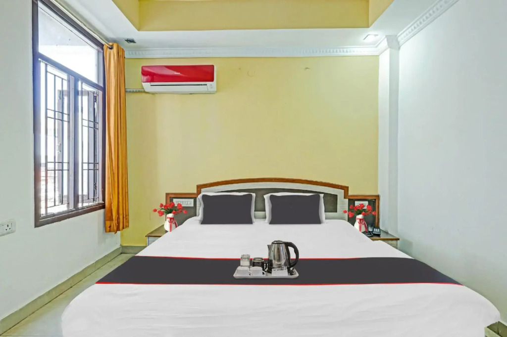 spot on 89476 Hotel Shalimar Lodge