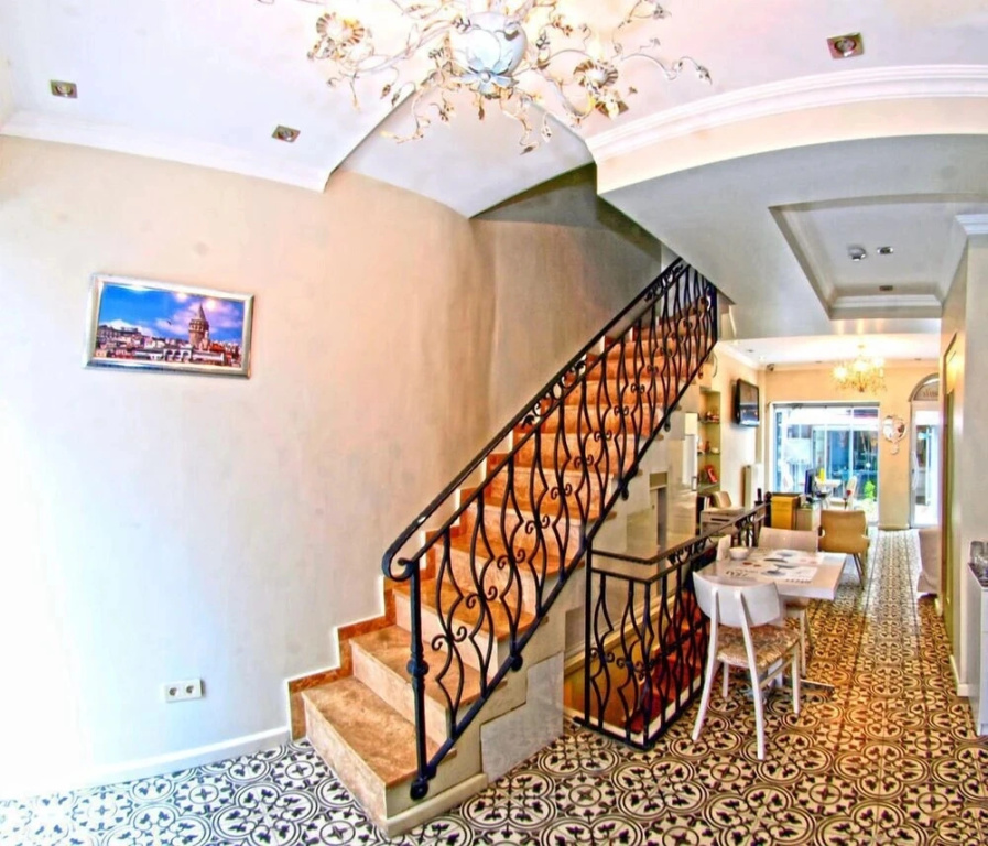 Ilyada Hotel