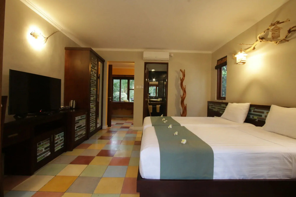 Green Bird Villa