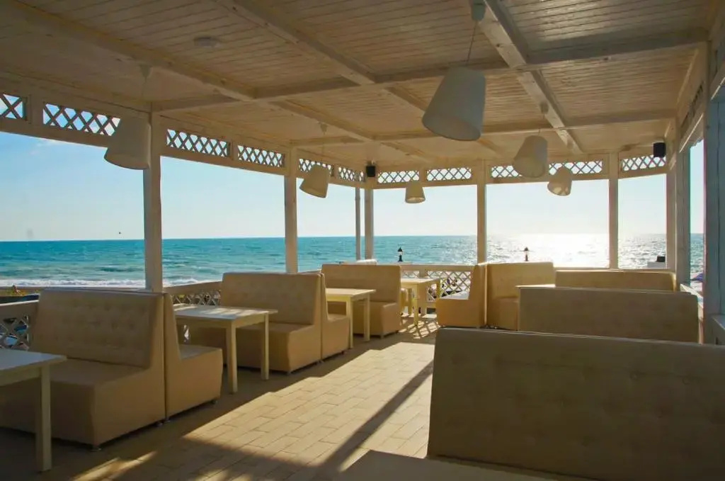 Paradise Beach (Парадайз Бич)