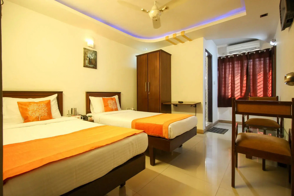 Sri Sai Inn by OYO Rooms