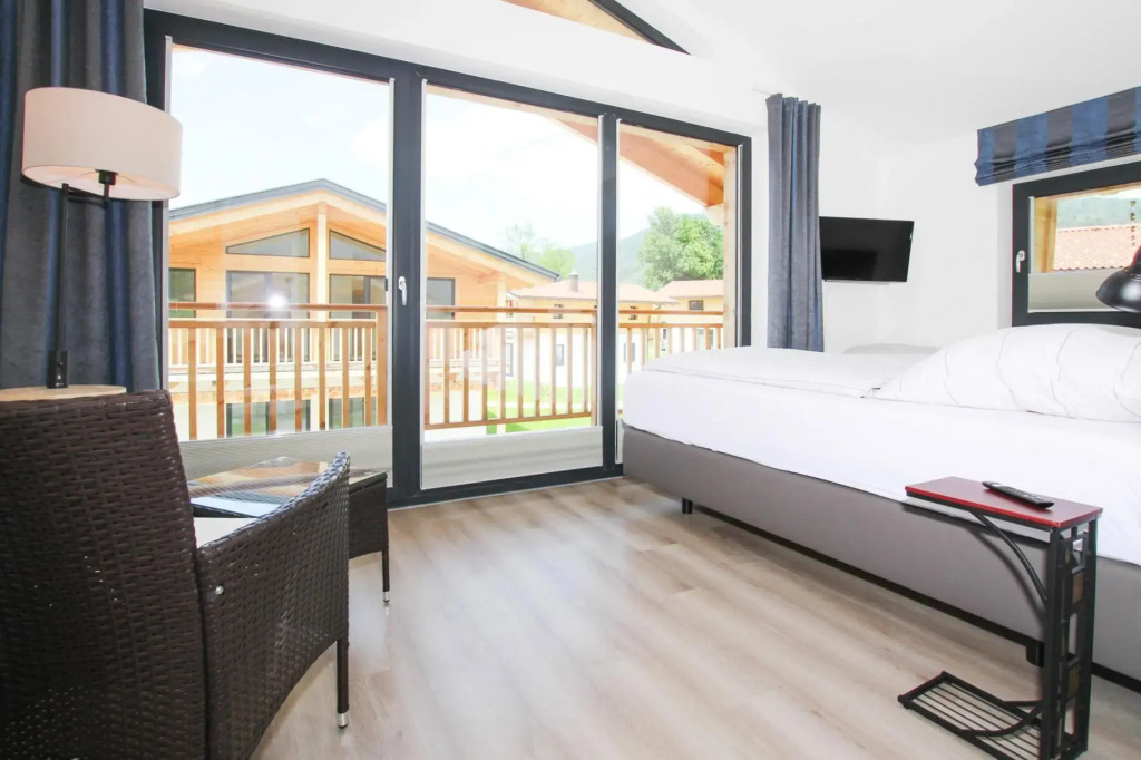 Luxalps- Chalets Inzell- Sauna- Skifahren- Wandern- Natur- Chiemgau Card - Chalet No 8 & 16 mit Hot Pot