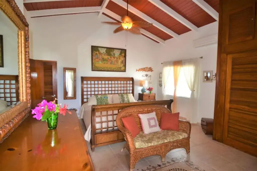 Caribbean Chic ocean front home 3 min to beach