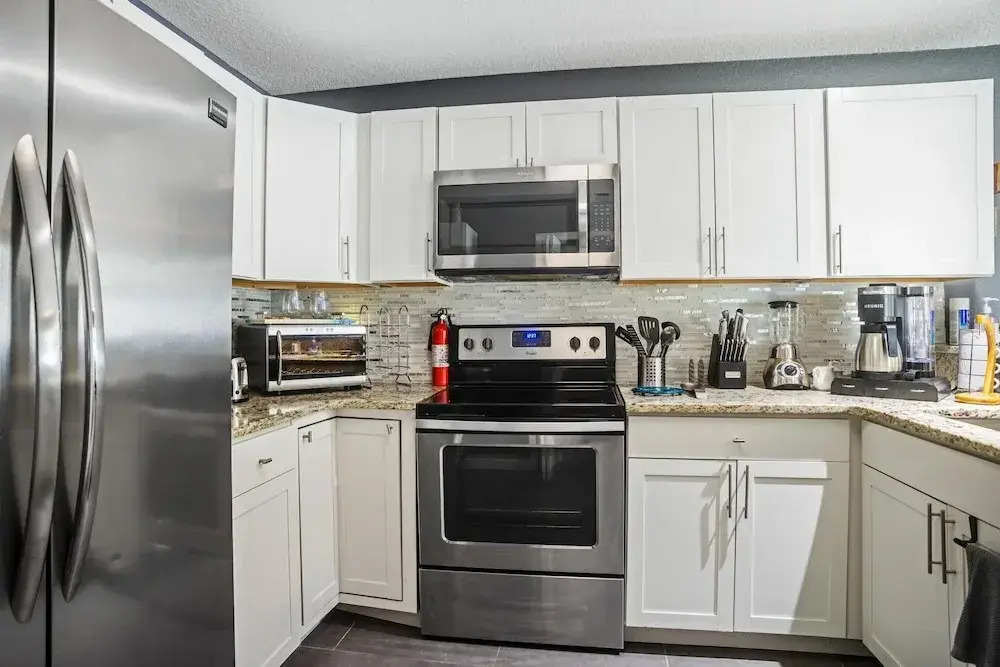 Modern Home Across From Beach 3 2 w 1-car Garage Large Fenced Yard With Deck