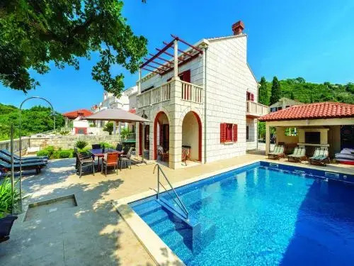 Awesome Home In Zaton Veliki