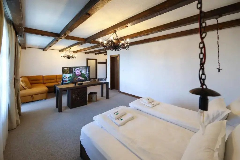 Hotel Leshten