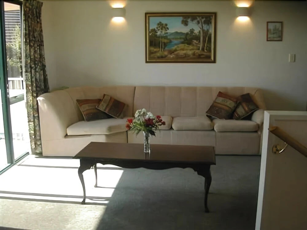 Crestwood Bed and Breakfast