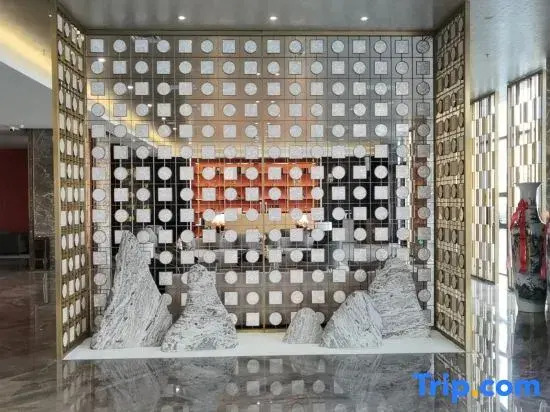 Zhou Run Hotel