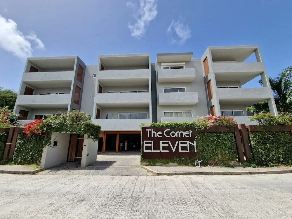 OASIS Apartments Simpson Bay