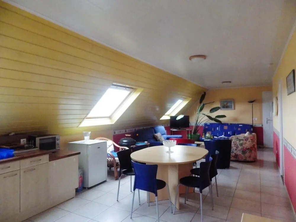 Apartment With 2 Bedrooms in Saint-pol-de-léon, With Wonderful sea View, Enclosed Garden and Wifi