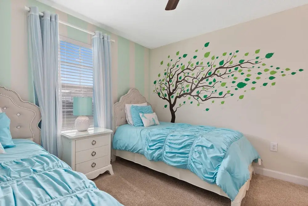 Tr_543r Scenic Champion 5 Bedroom Townhouse