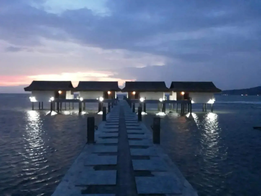 Matabungkay Beach Hotel