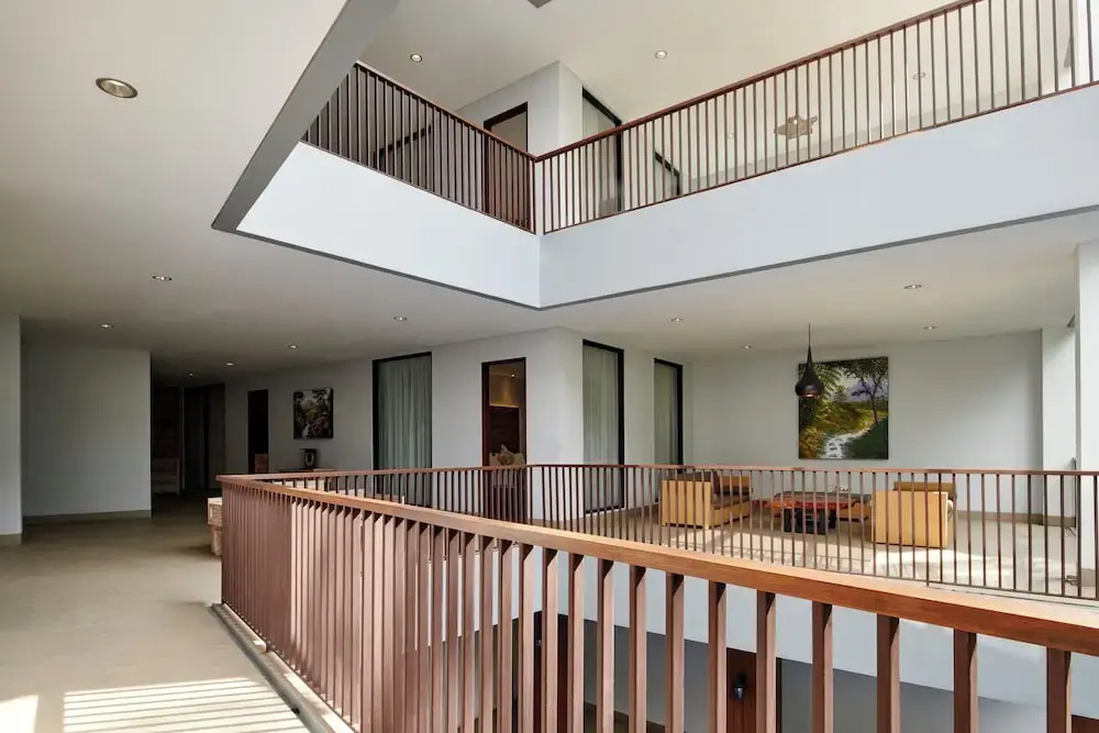 Radiance Hill View 10BR Villa with a Private heated swimming Pool