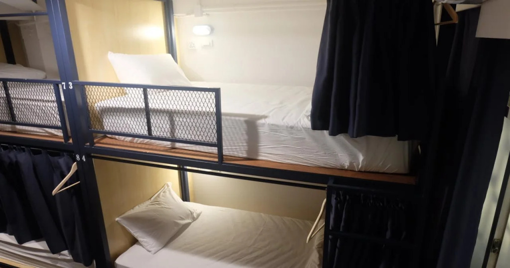 White Wall Poshtel - Hostel