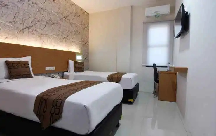 Pavilion Hotel