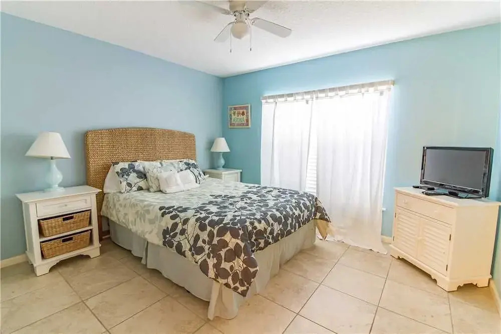 Harmony Beach House, Sleeps 11, 3 Bedrooms, Beach Front