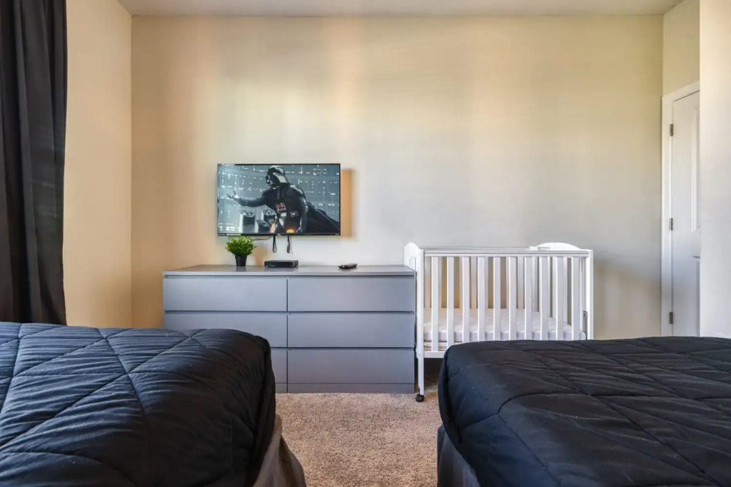Luxury 5 bedroom House near Disney and Attractions