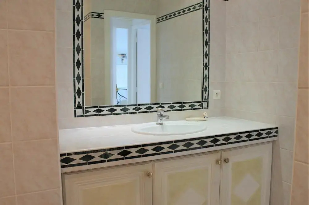 British Style and Central 1 Bedroom