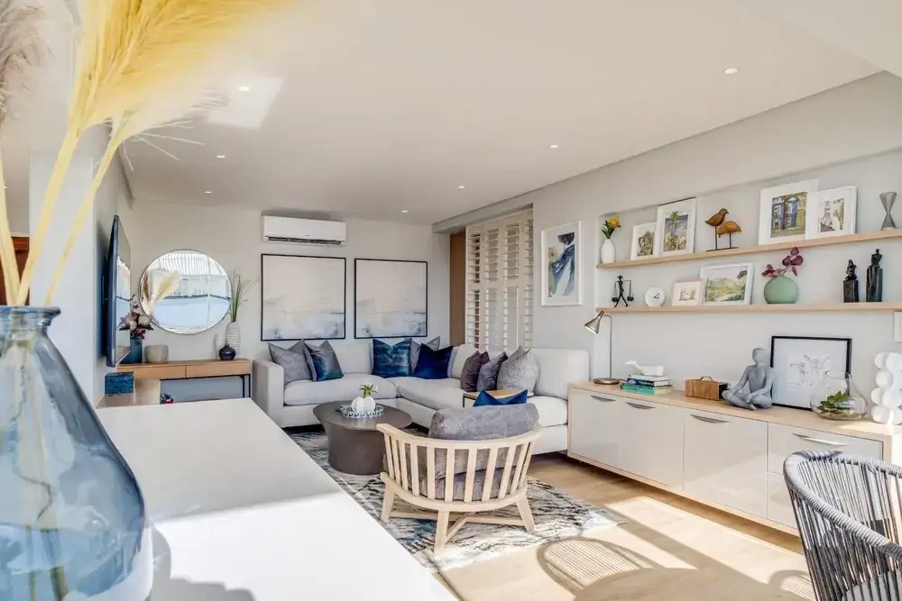 Exquisite Apartment in Mouille Point Near to Golf Course
