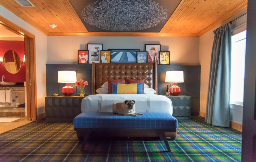 The Edgewater, a Noble House Hotel