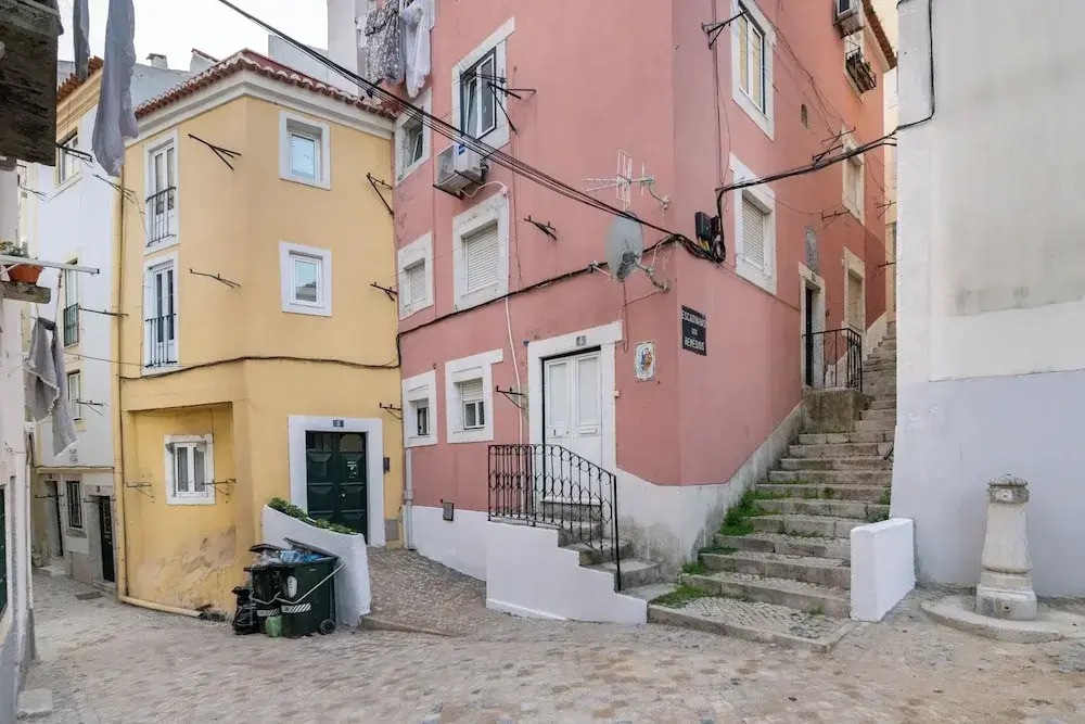 Modern Alfama Explore Lisbon W/ Comfort & Style