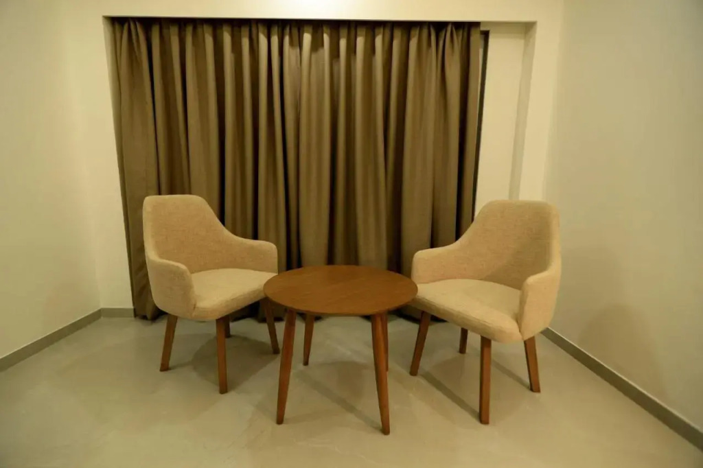 Apricot Hotel Ahmedabad