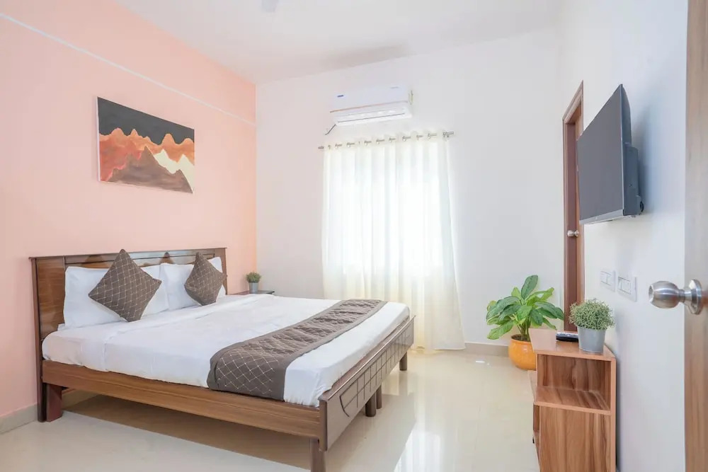 Collection O DLF CyberCity Hyderabad Formerly Key Suites