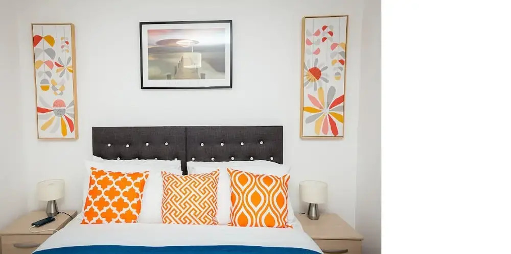 Walking Distance to Town With Free Parking