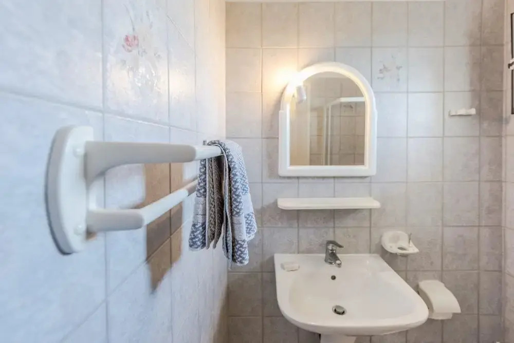 Ammes Apartments