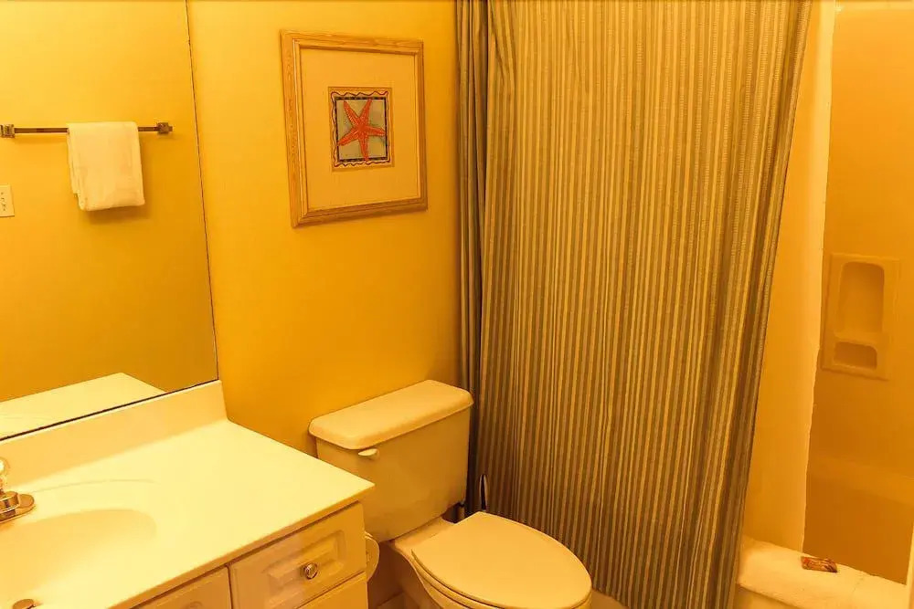 8554 Turnberry - 3 Br condo by RedAwning