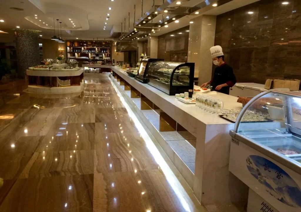 Grand Continental Hotel