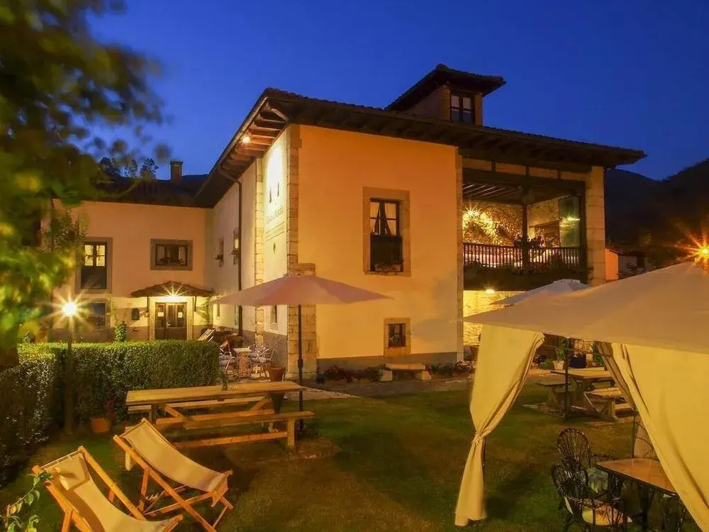 Casa de la Montaña Albergue Turístico