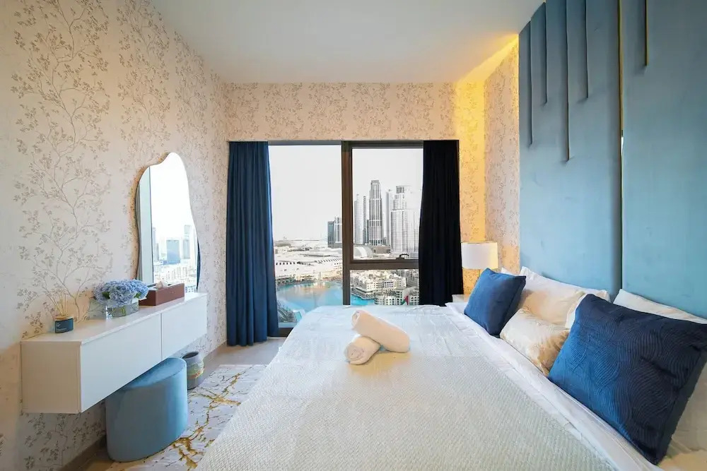 Direct Burj Khalifa View I Minutes Walk to Dubai Mall I Stunning Fountain Views I One Lux Stay Grande Signature Residence
